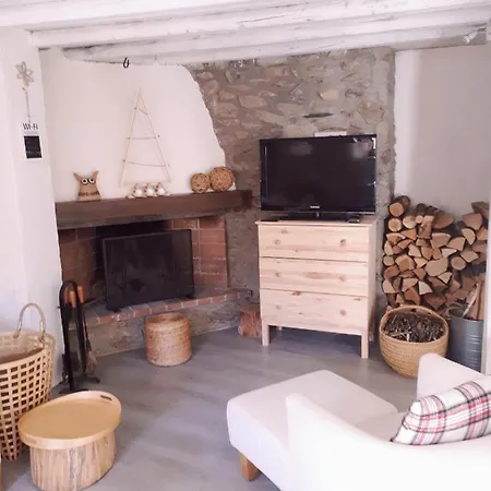 Cal Toni De Vilallobent Holiday home *