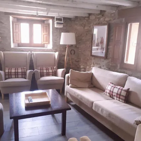Holiday home Cal Toni De Vilallobent *